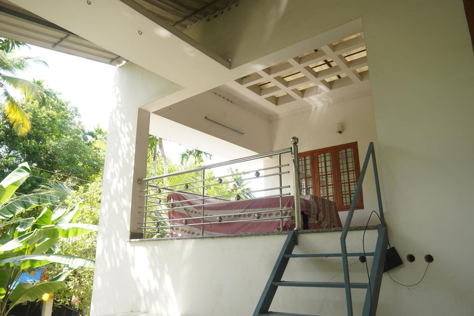 Joby Homestay Kadamakudy Kochi Exterior photo